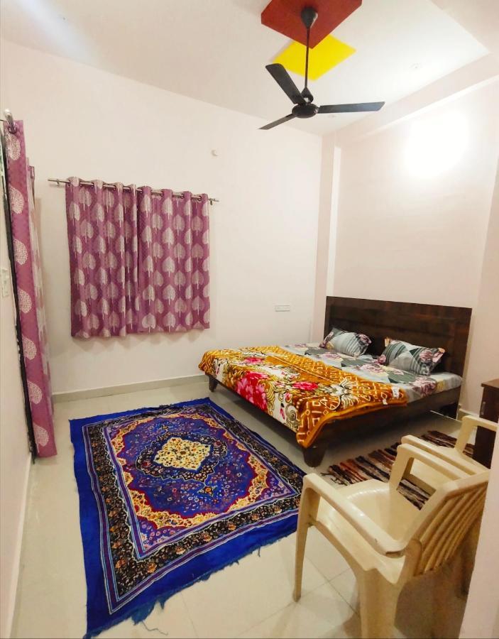 Deviksha Home Stay Ujjain Exterior photo
