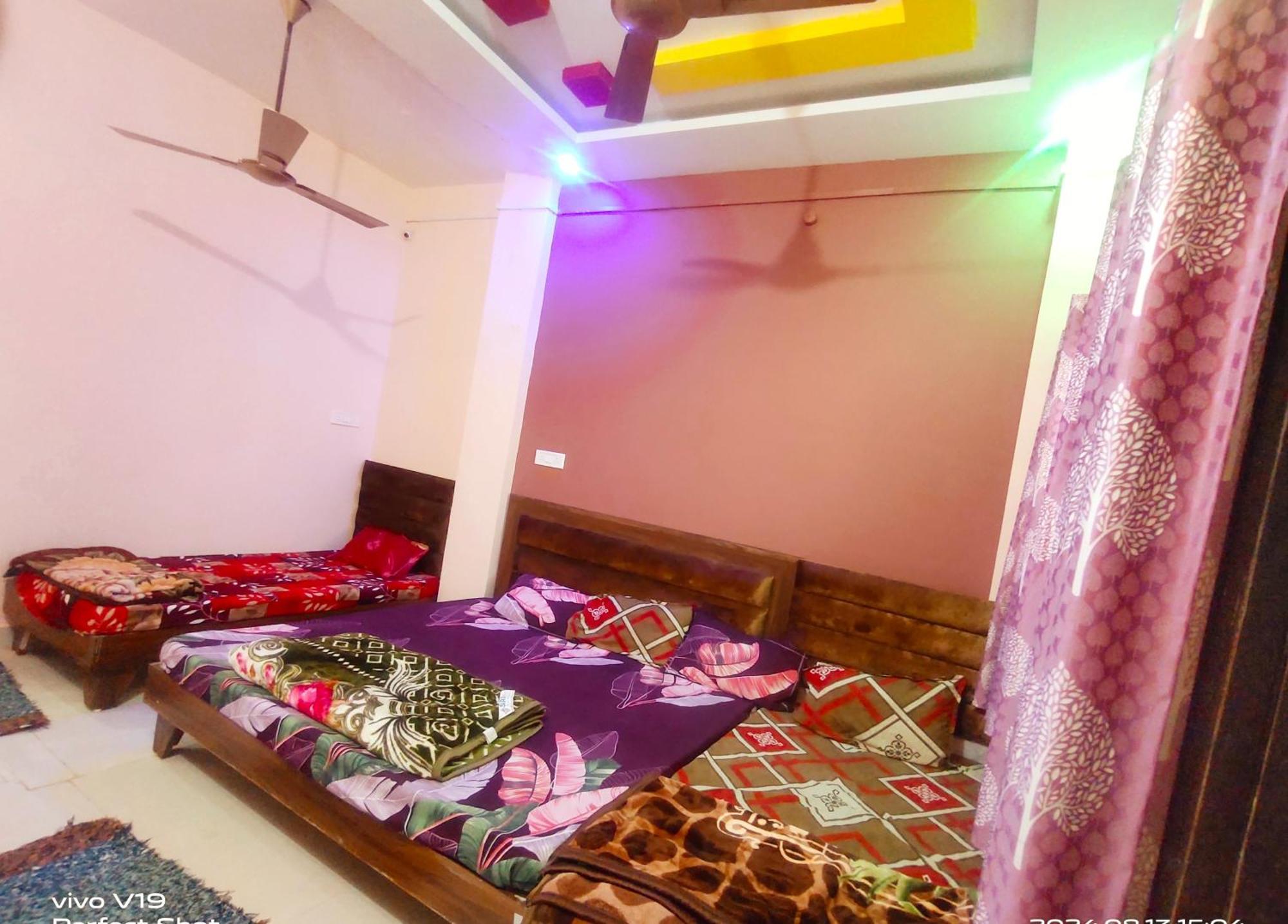 Deviksha Home Stay Ujjain Exterior photo